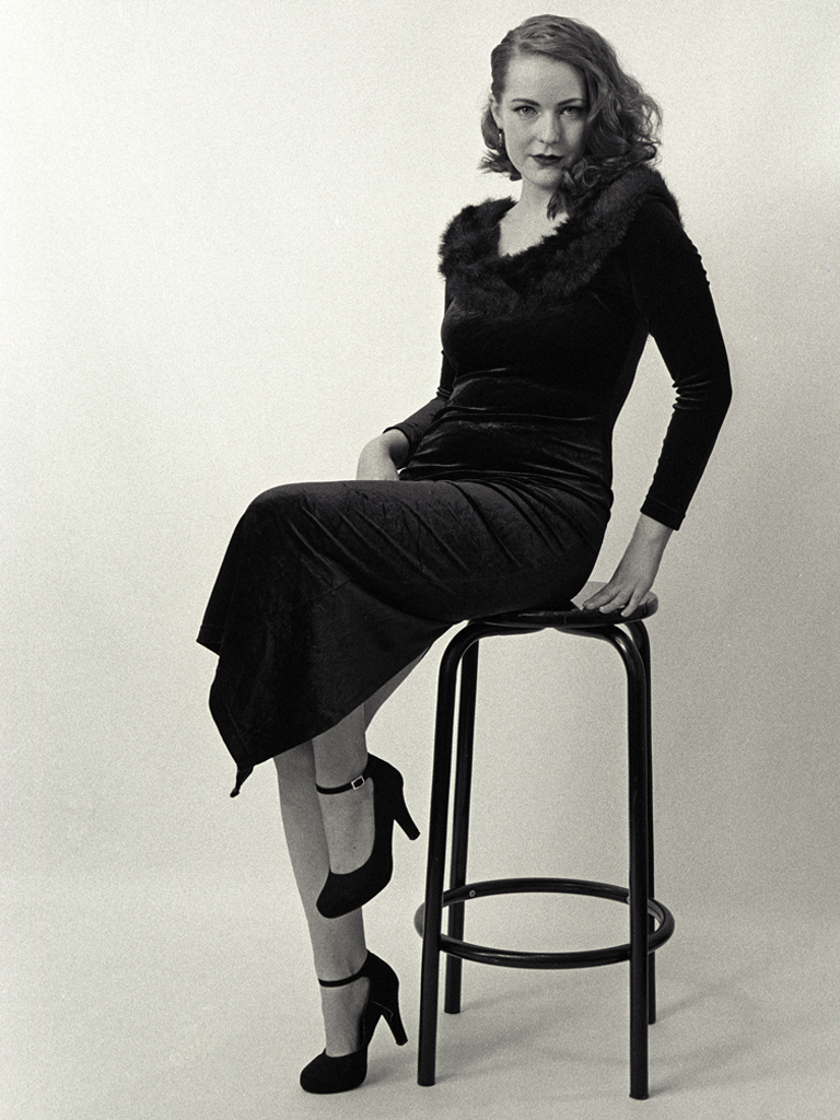 Sultry pose at Anglian Art